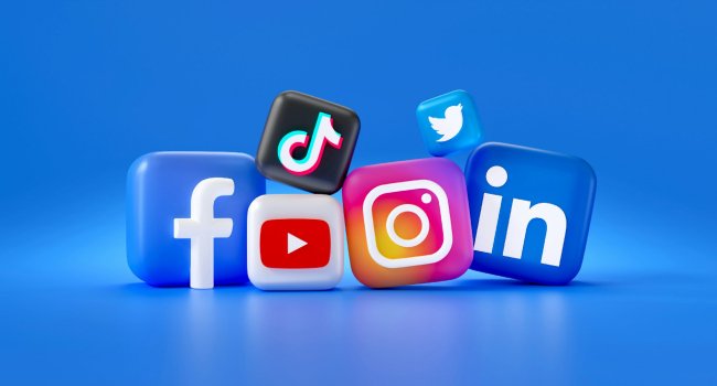 New Zealand moves to ban social media for under-16s