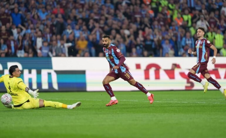 Turkey: Osimhen missing as Salah-inspired Trabzonspor thrash Galatasaray 4-0